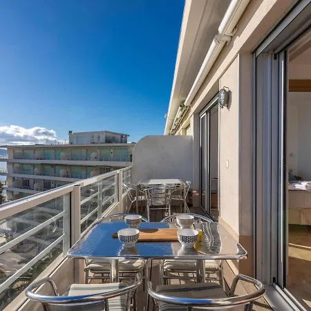 Vue Mer 180 C Centre Parking Prive