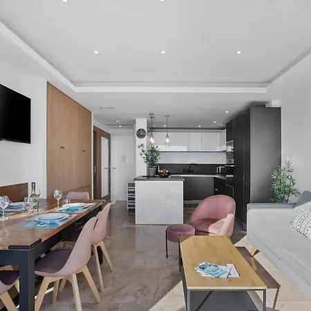 Vue - Neuf - Centre Ste Maxime サント・マキシム